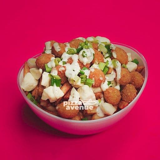 Grande Poutine Poulet Popcorn / Large