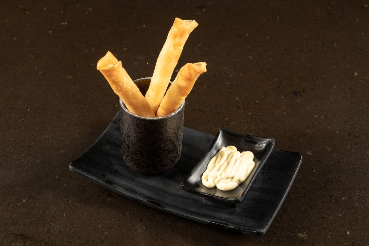 60. Rouleaux de printemps spéciaux longs (3 mcx) / Special Long Spring Rolls (3 pcs)