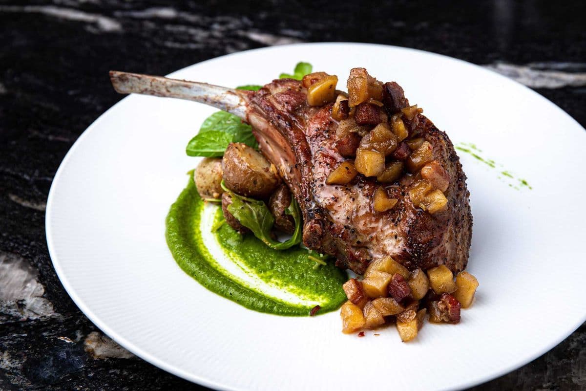 Tomahawak Pork Chop