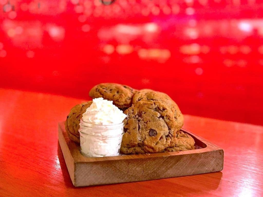 BUTTER CHOCOLATE PECAN COOKIE