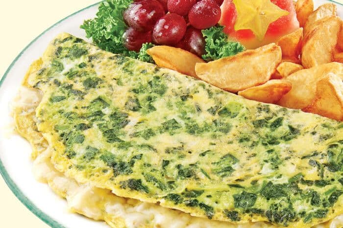 Spinach and cheddar omelette (810 Cals.)