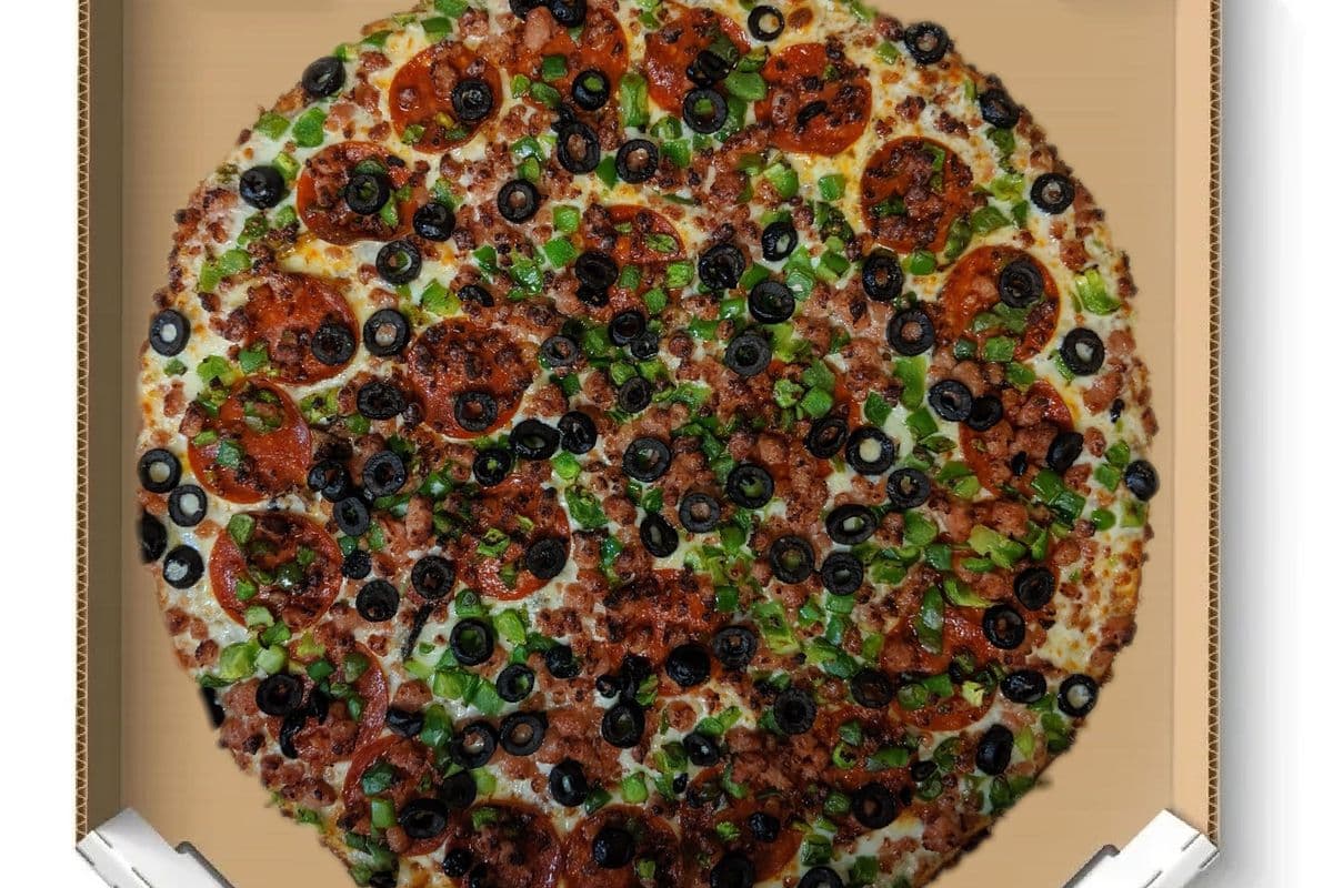 Large Clayton Classic Pizza