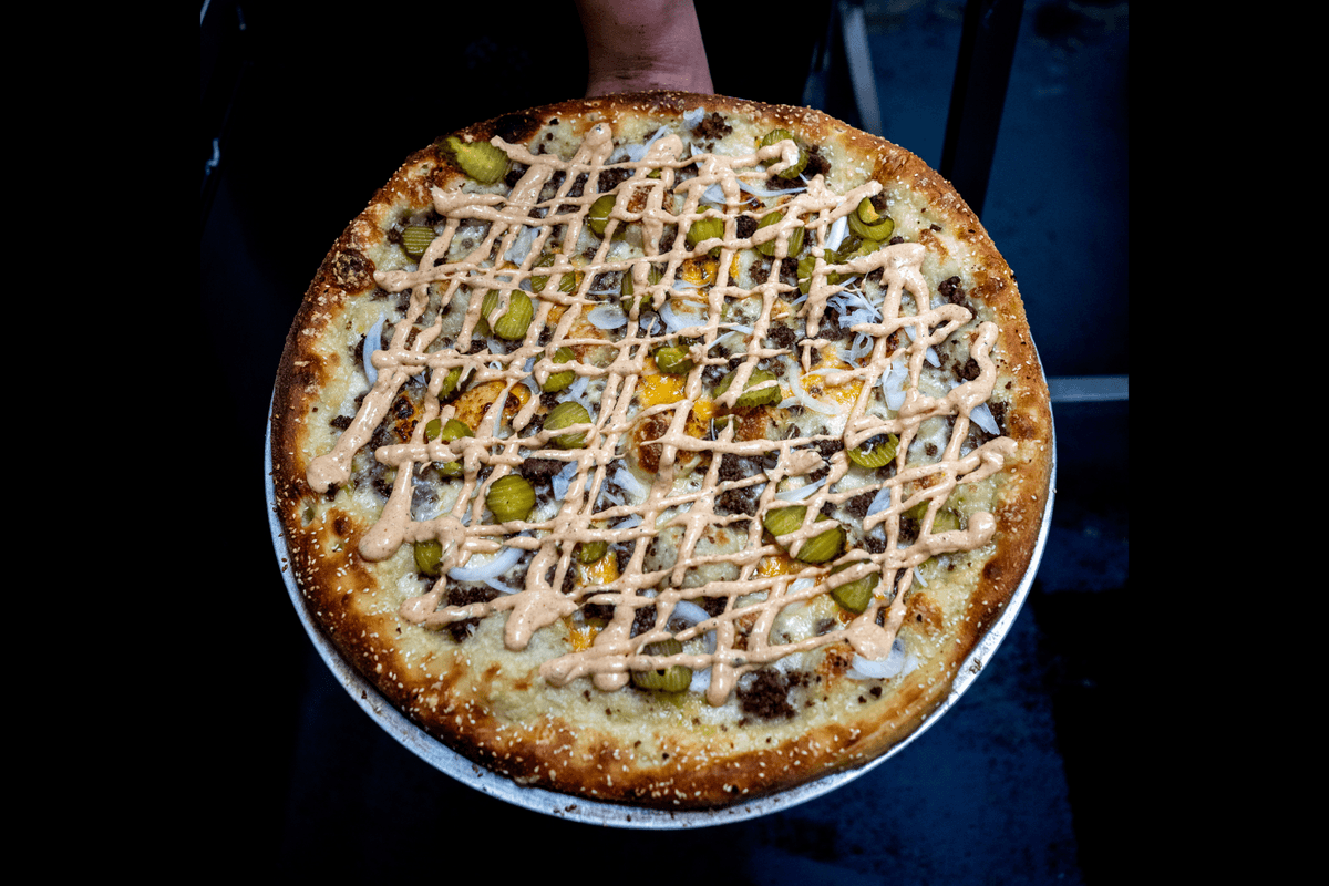 14" The Mac Daddy Pizza