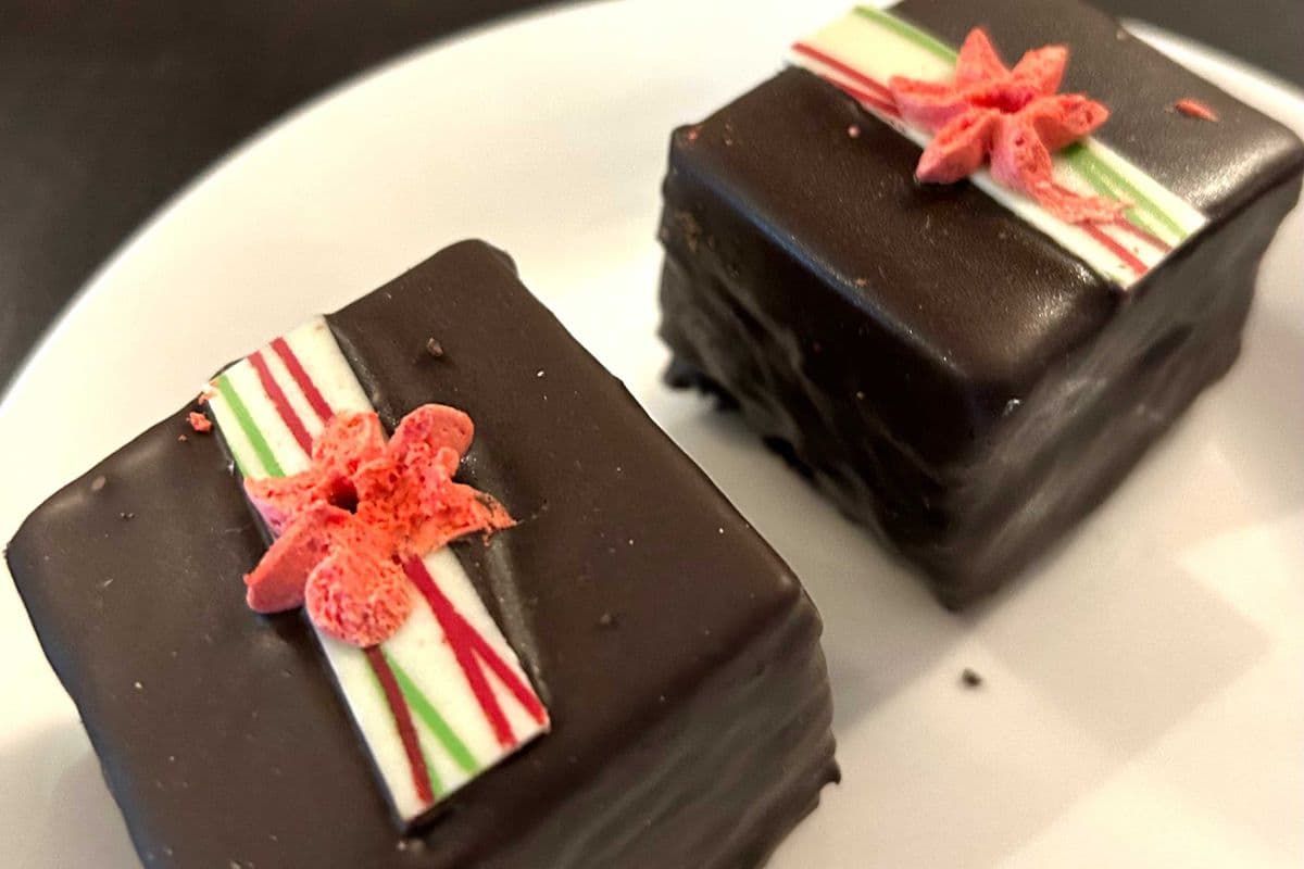 **NEW** Christmas Cake