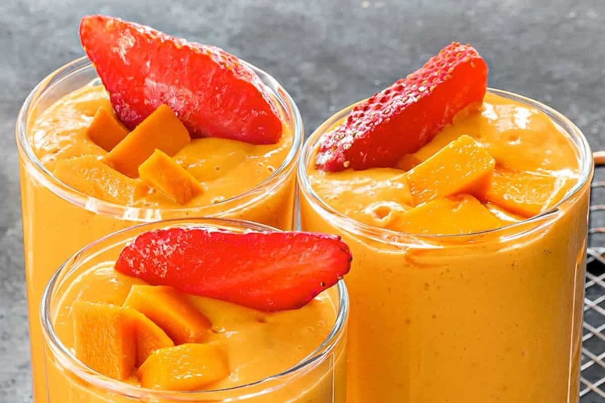 Strawberry Mango Smoothie (One Size) (24oz)