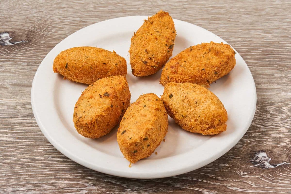 Codfish Cakes (6 pcs)