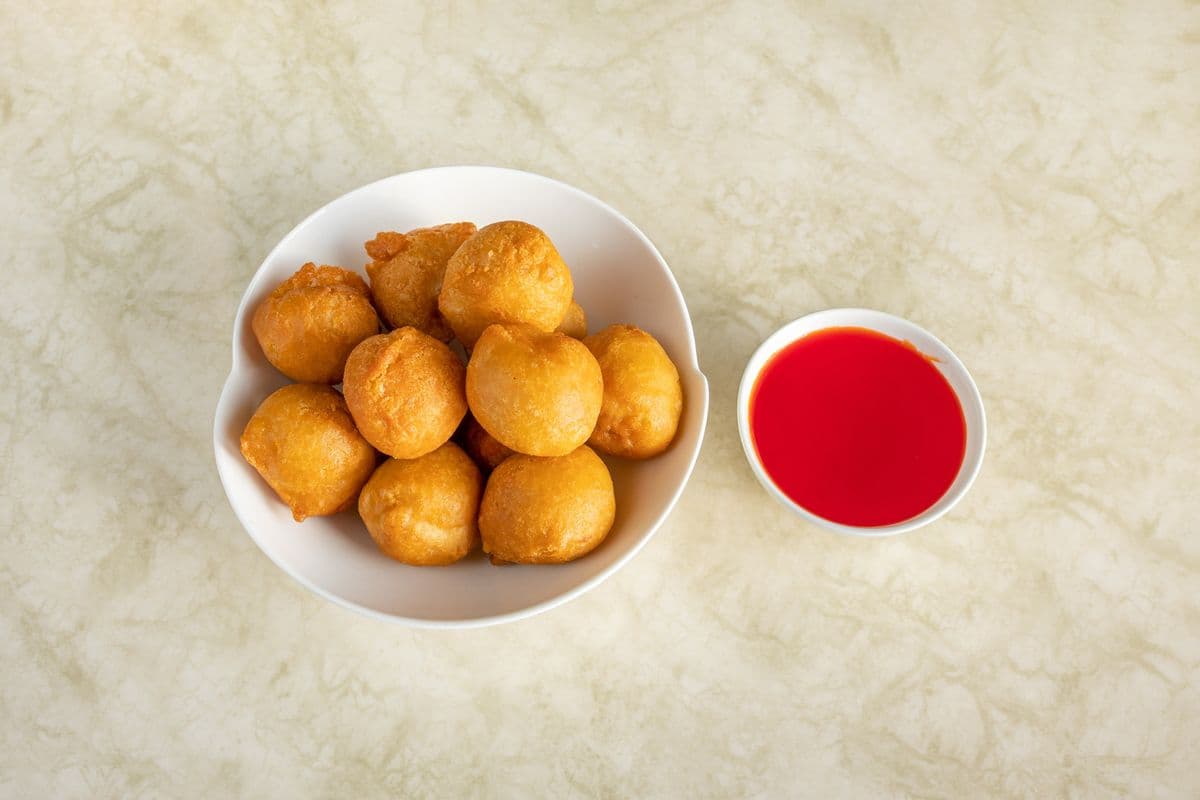 Sweet-and-Sour Chicken Balls (12 pcs)