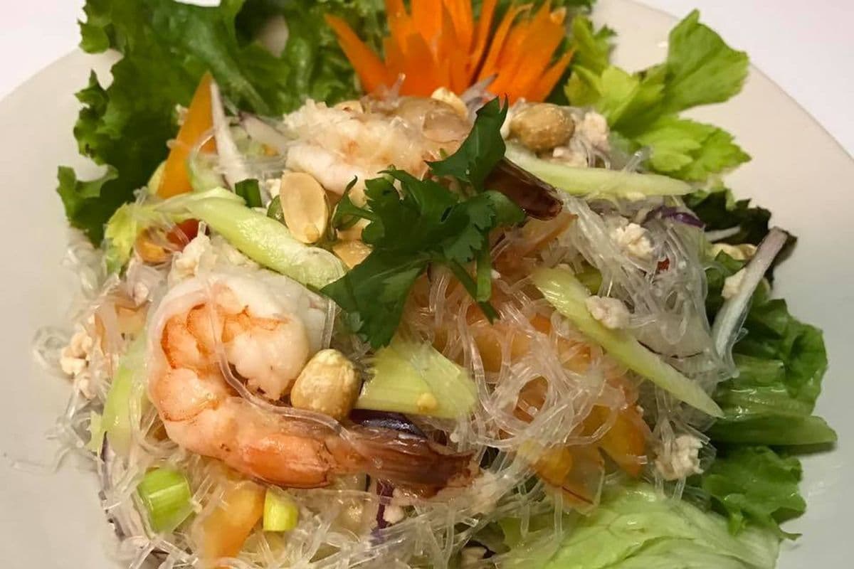 Yum Woon Sen (Glass Noodle Salad)