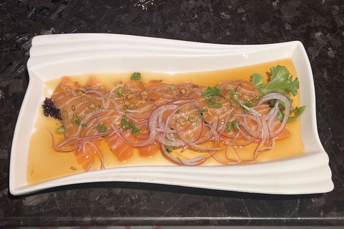Salmon Tataki (6pcs)