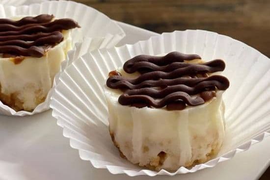 Nutella and Caramel Cheesecake