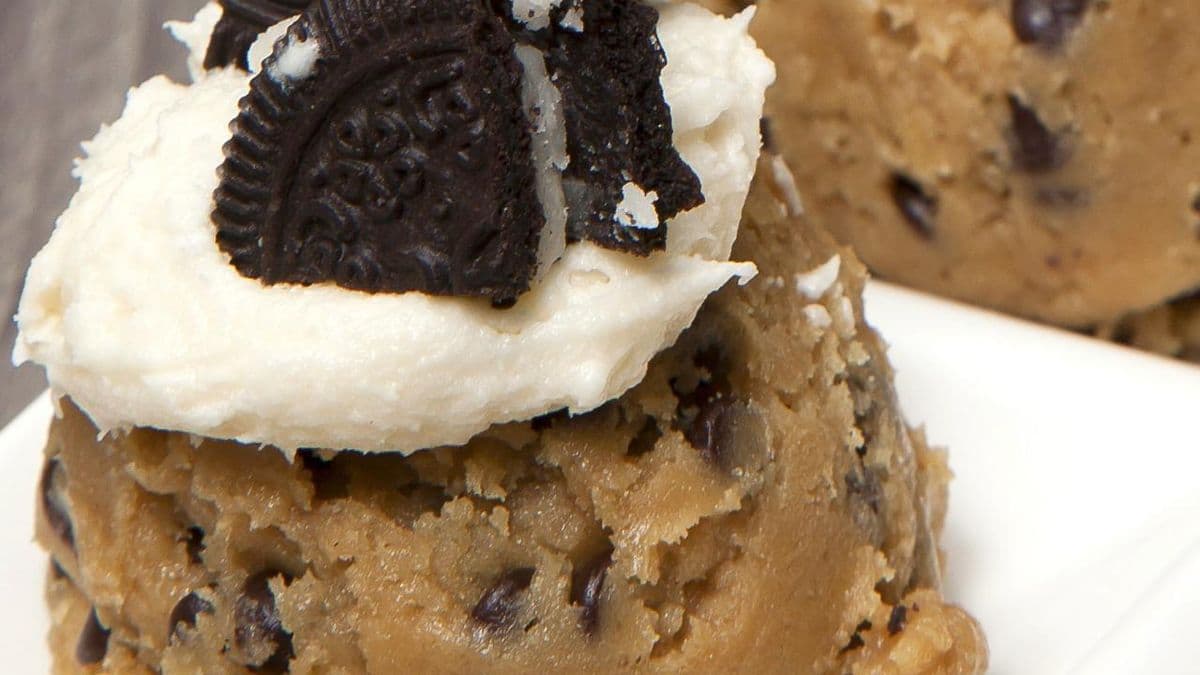Cookies & Cream - Cookie Dough Scoop