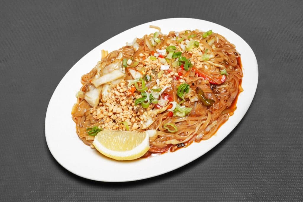 Deluxe Pad Thai Noodle (Chicken, Shrimp, and Beef)