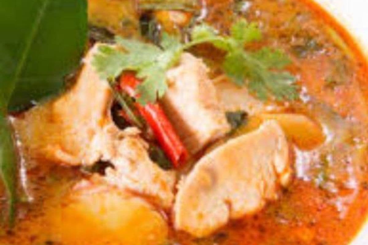252. Tom Yam Chicken Soup