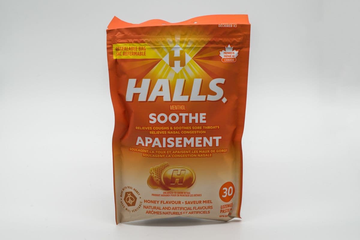 Halls Menthol Soother Honey Flavour (30 lozenges)