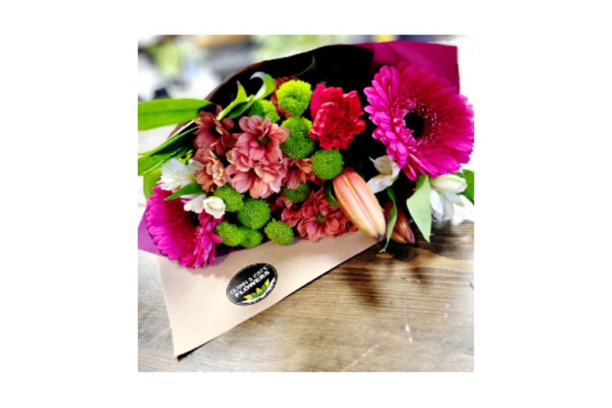 Canadian Grown Bunch - The Deluxe Cut Flowers