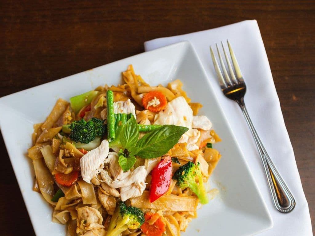 Pad Ke Mao Chicken