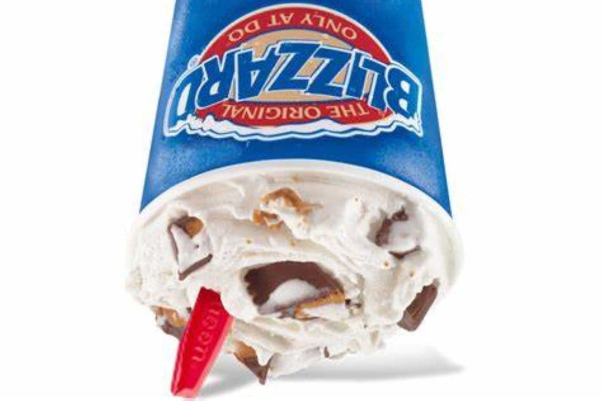Dessert Blizzard Tarte aux Moules au Beurre d'Arachides Reese's / Reese's Peanut Butter Cup Pie Blizzard Treat