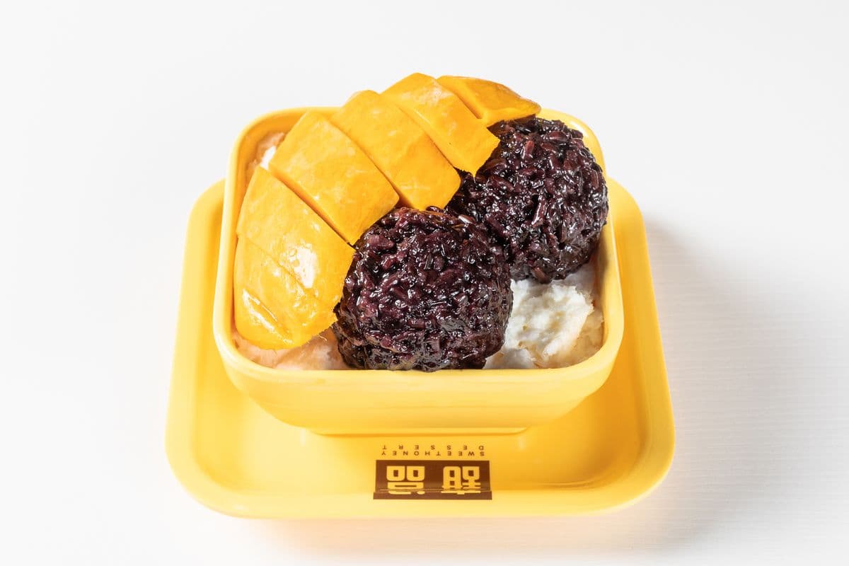 V11. Thai Black Glutinous Rice and Mango in Vanilla Frost