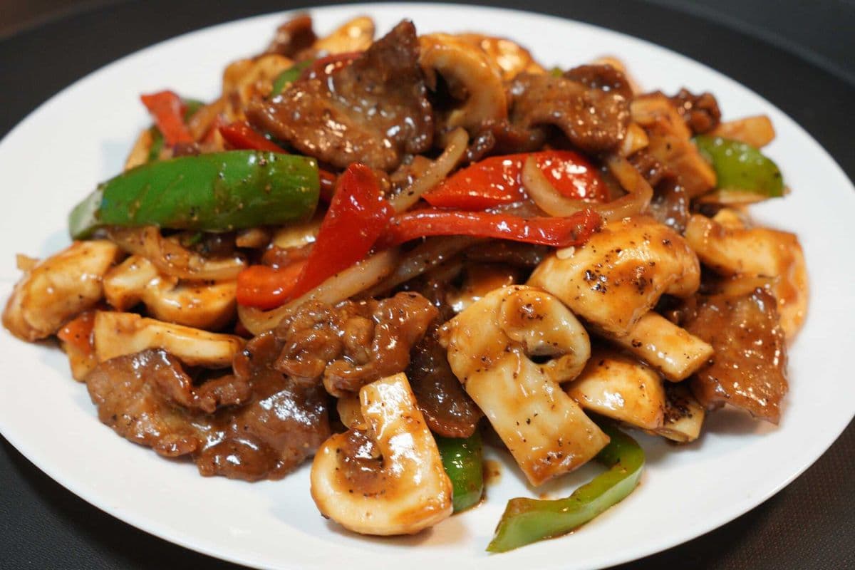 J. Filet Mignon with Black Pepper Sauce 黑椒牛柳