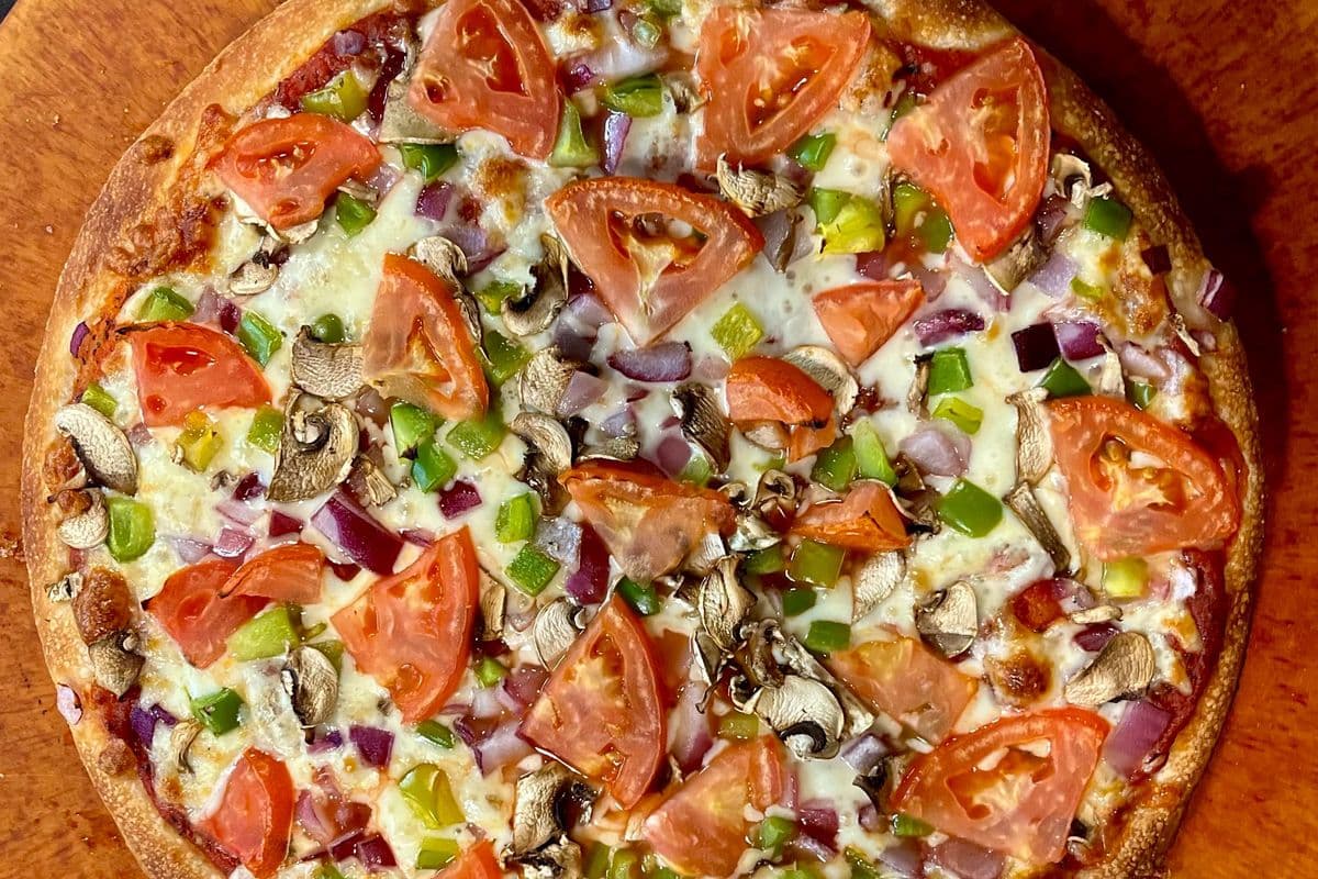 4. 10" Small Veggie Pizza