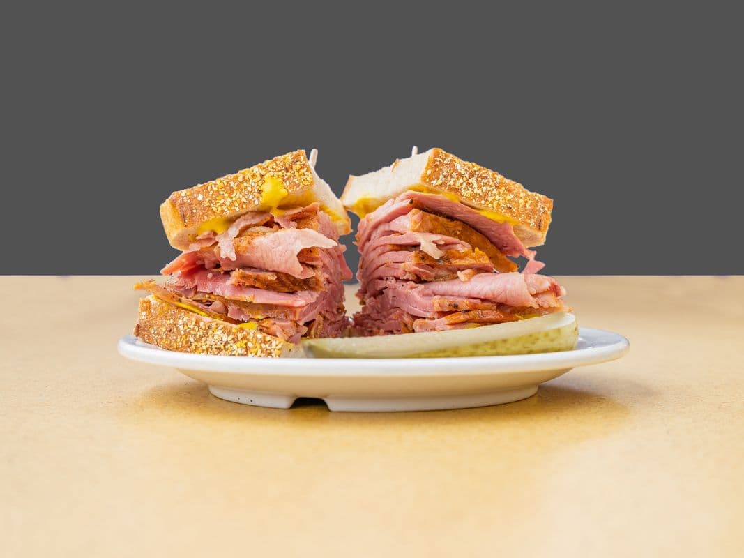 Sandwich viande fumée / Smoked Meat Sandwich