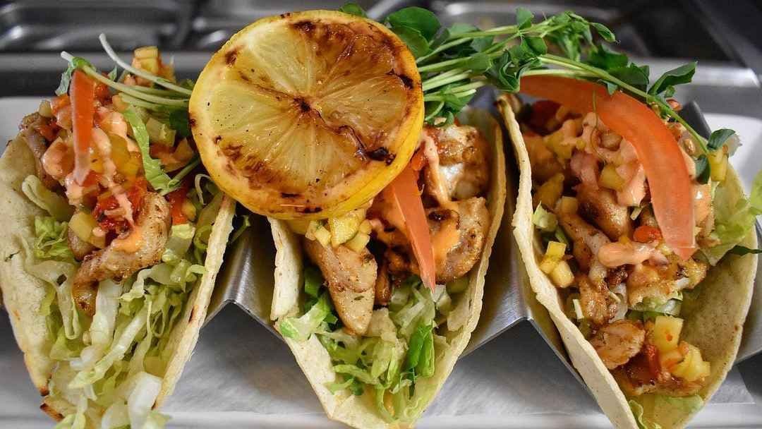 Fish Tacos (3 pcs)