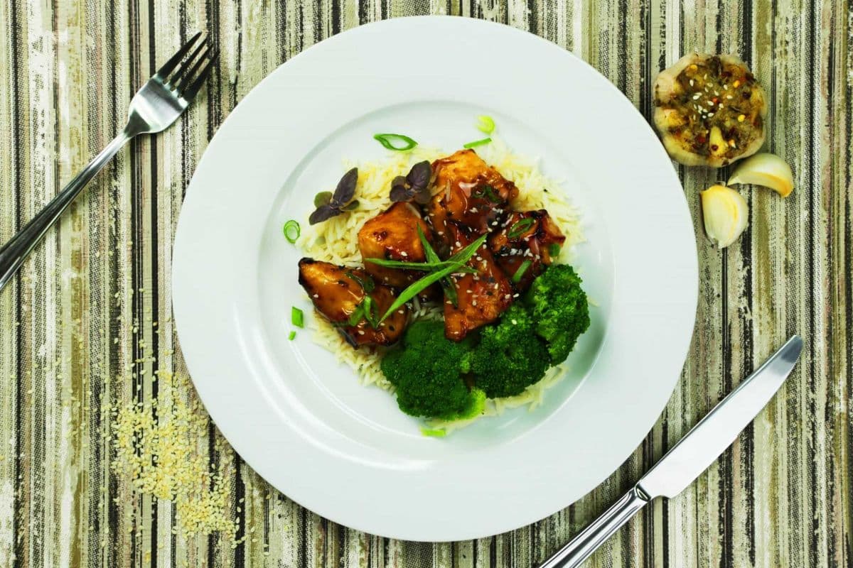 Honey Garlic Chicken (440 Cal)