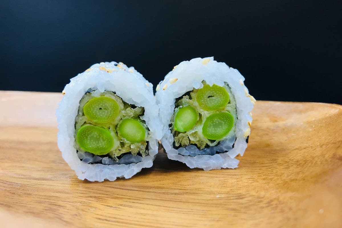 --Asparagus Tempura Roll (6 pcs)