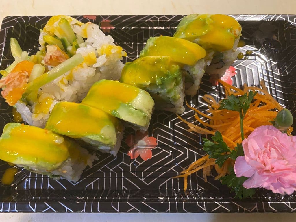 73. Green Dynamite Roll (8 pcs)