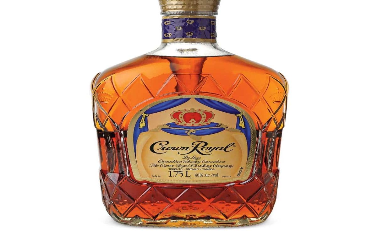 Crown Royal (1.75 L Bottle) (1 x 1750ML)