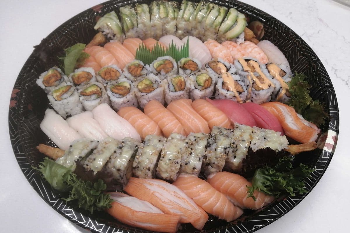 T5 Sushi and Maki Tray (58 pcs)