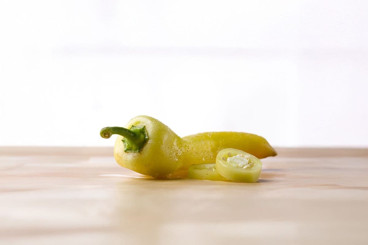 Banana Peppers (1 Pc)