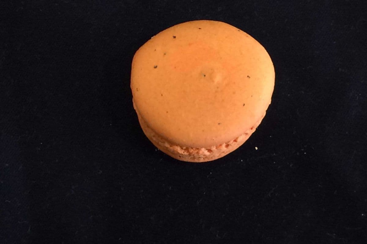 Chai Macaron