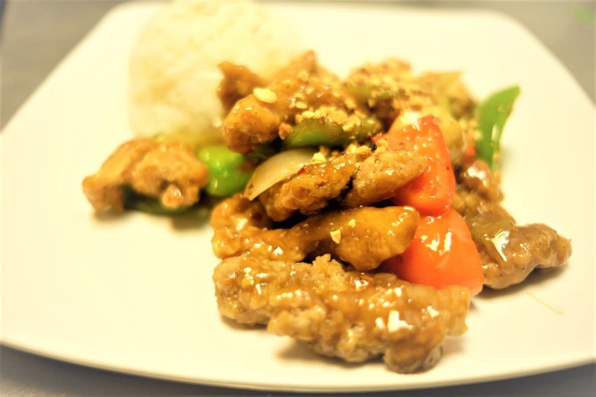 W2 Poulet saté / W2 Saté Chicken ( Avec Soupe )