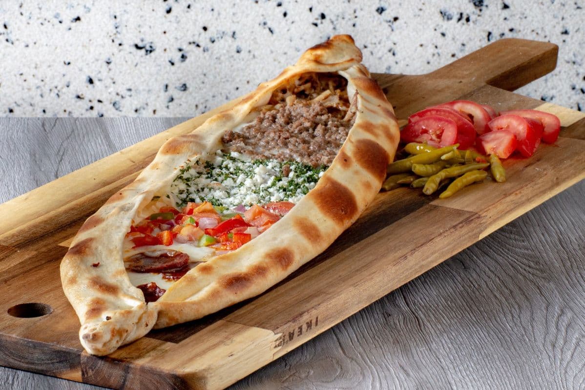 Mixed Pide