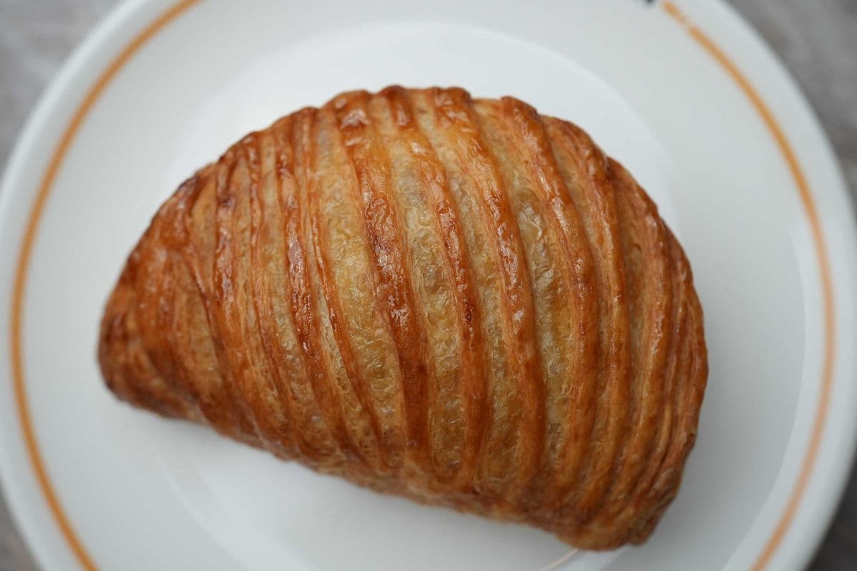 Chausson Aux Pommes ( 2 pcs ) (90 g)