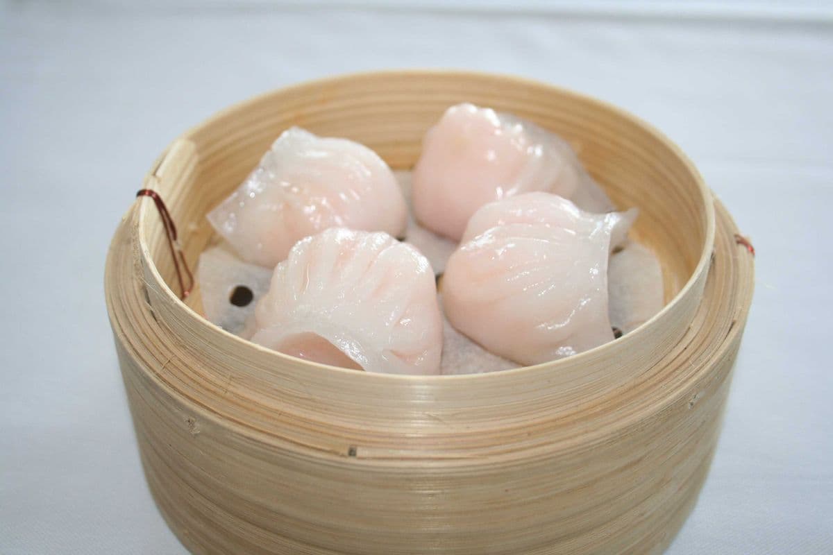 D22. Har Gow Prawn Dumplings