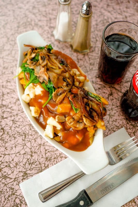 Poutine végétarienne / Vegetarian Poutine