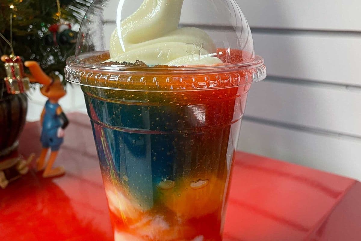 Vanilla Ice Cream+3 flavors Screamer MED $5 (16OZ)