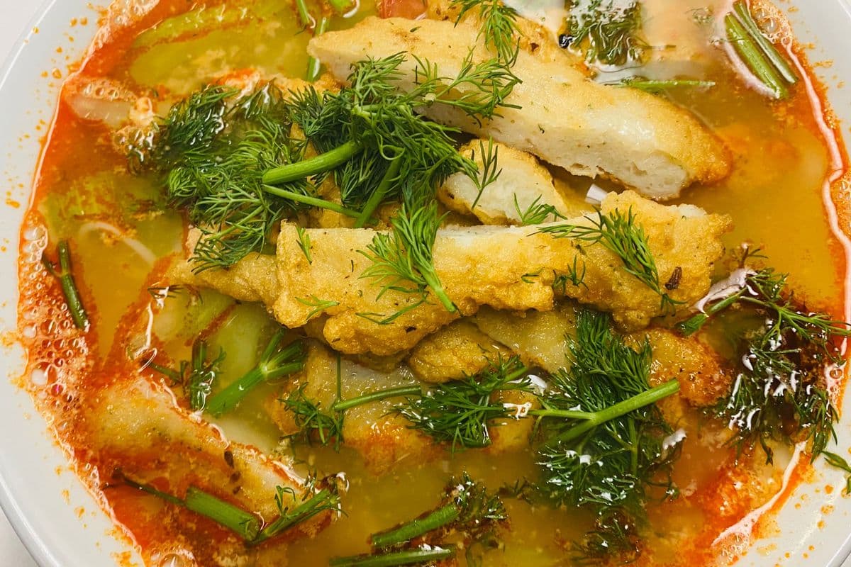 C3. Han’s Home Style Fish Cake Soup