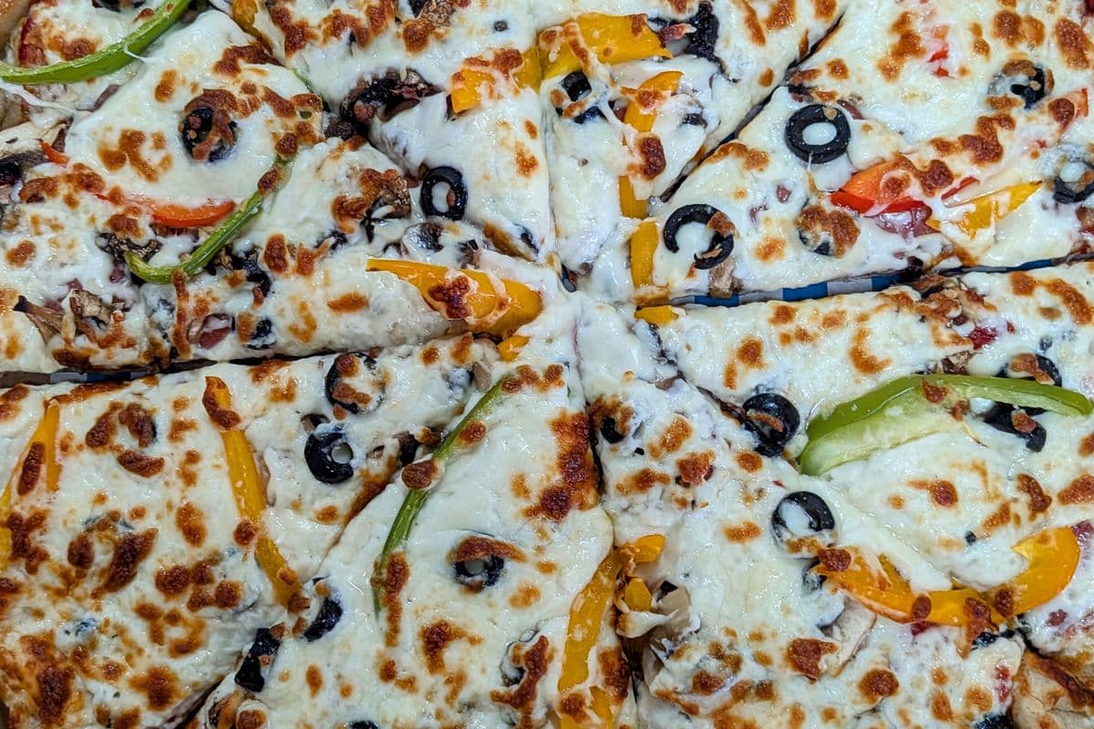 Deluxe Pizza 12"