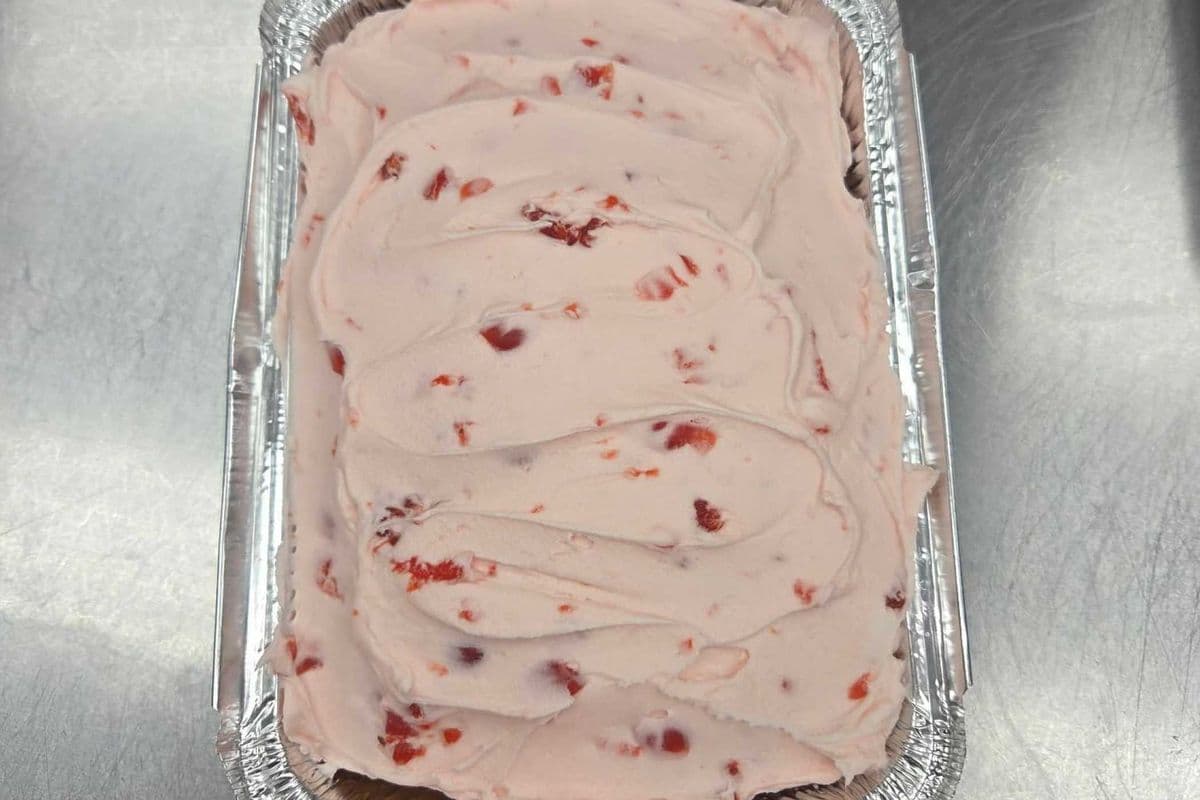 Cherry Chip Snack Cake (4x6 (2-4 servings))