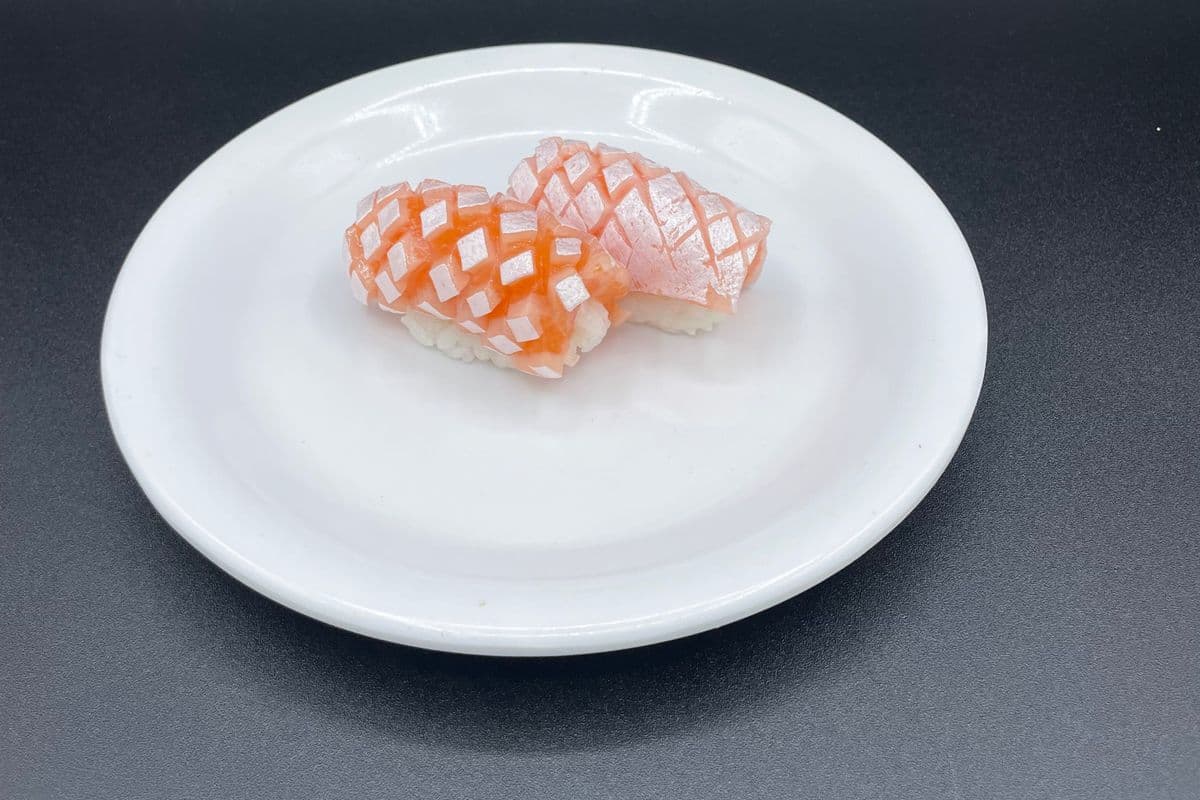 322. Salmon Belly Sushi (2 pcs)