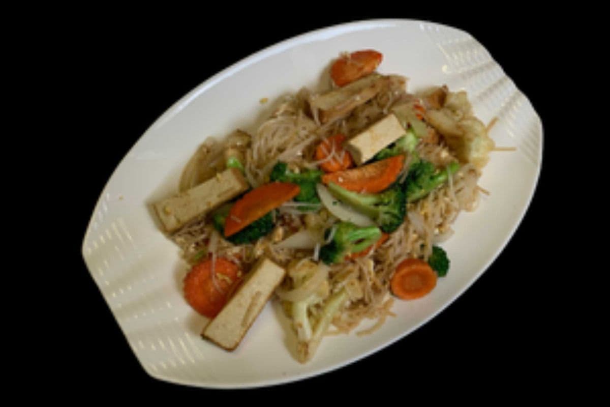 106. Fried Rice Noodle with Mixed Vegetables, Tofu, and Egg
