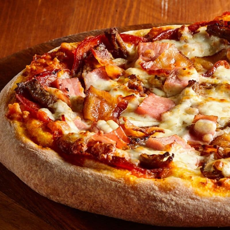 Grande pizza Carnivore / Large Carnivore Pizza