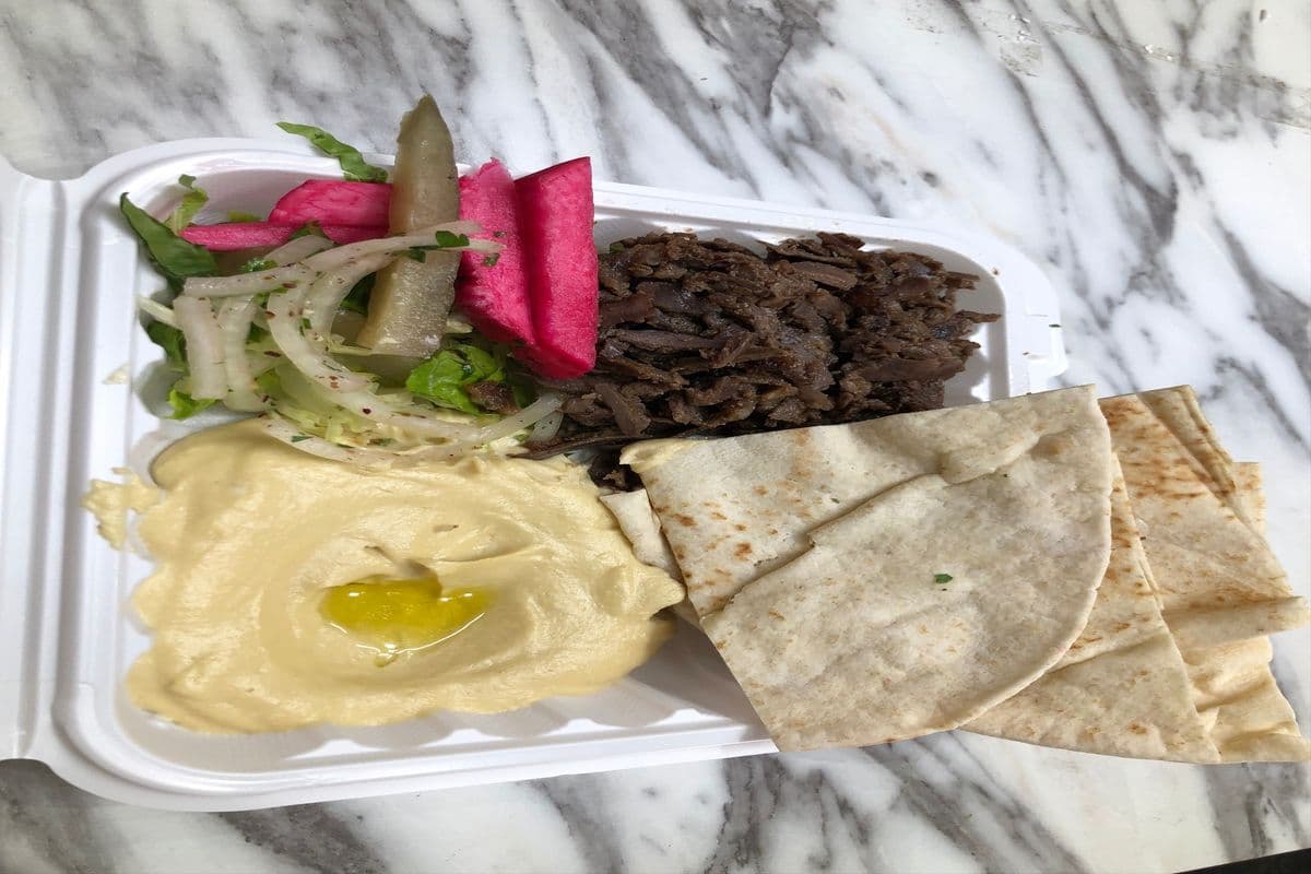 Hummus with Beef