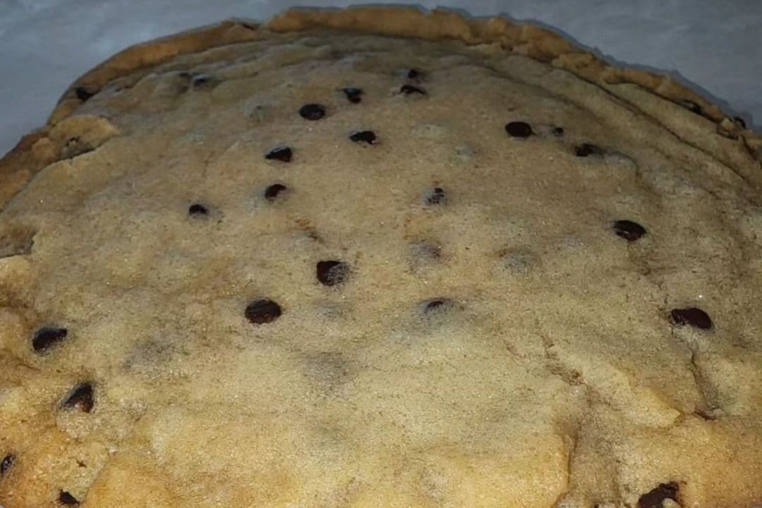 Chocolate Chip Jumbo Cookie