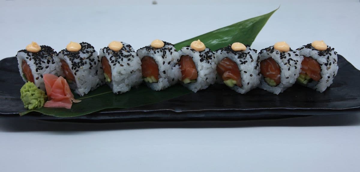 Spicy Tuna Roll (8pcs)