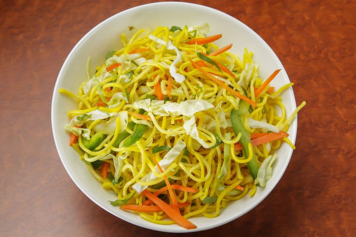 VEG CHOWMEIN
