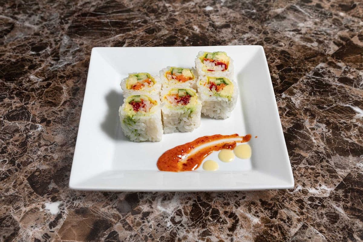 Rose Garden Roll (6 pcs)
